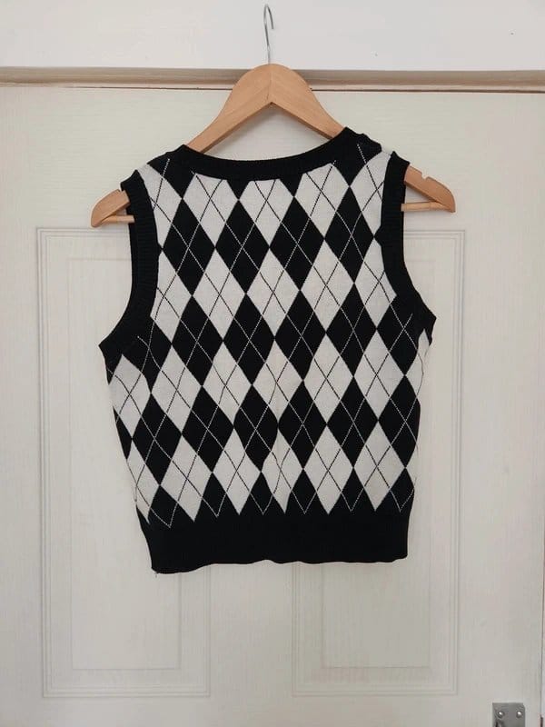 New Look New Look Argyle Pattern Knit Vest Top - 1