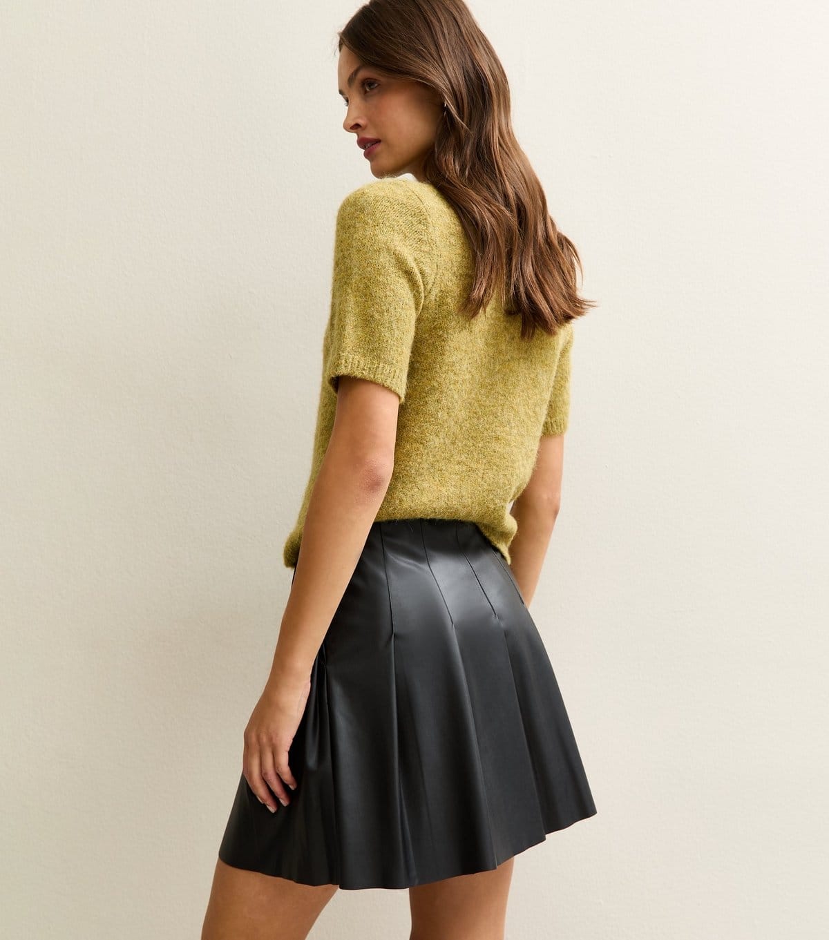 New Look Women's Tall Black Pleated Faux Leather Mini Skirt New Look - 4