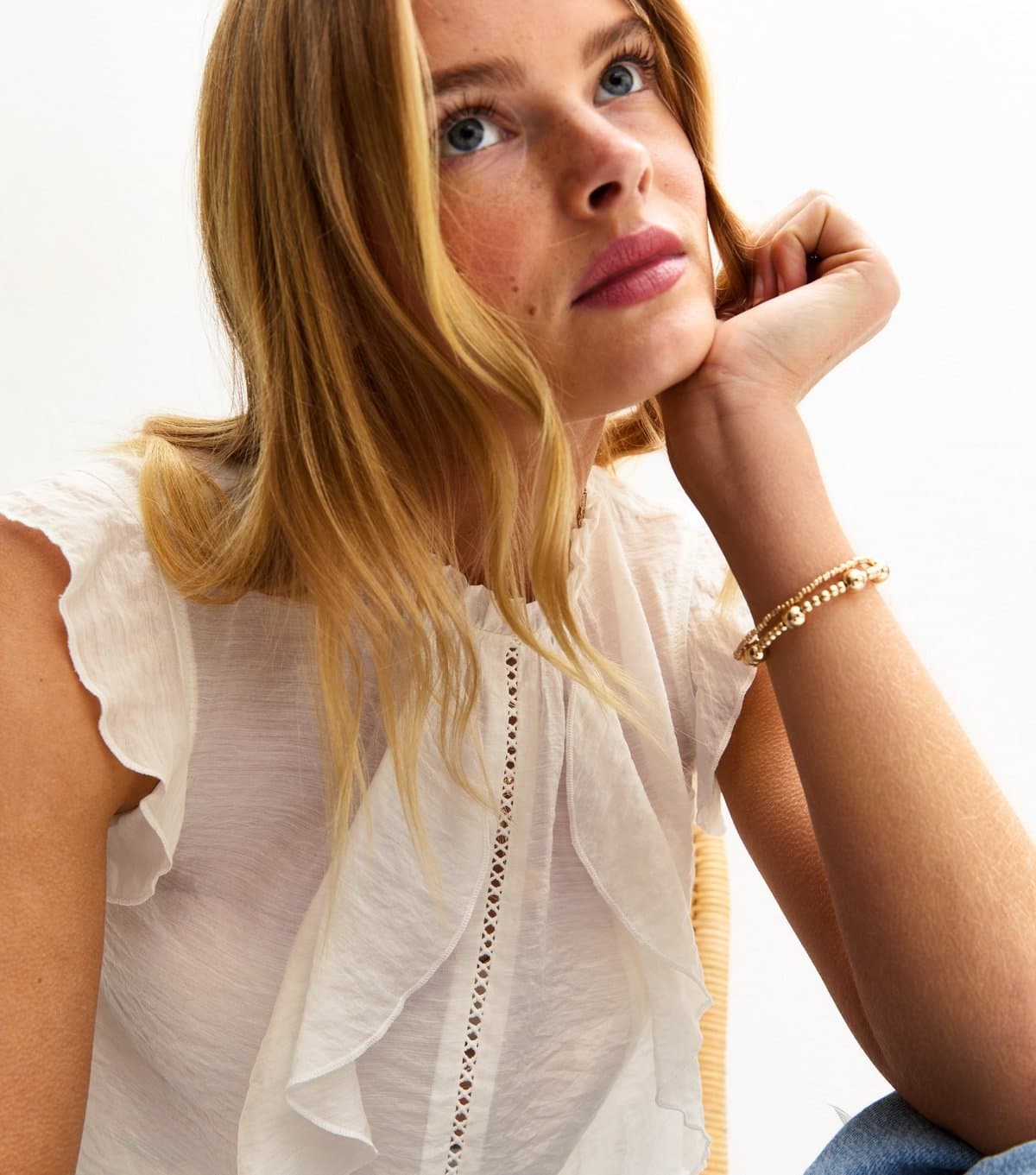 New Look Women's White Crinkled Lace Trim Ruffled Sleeveless Top New Look