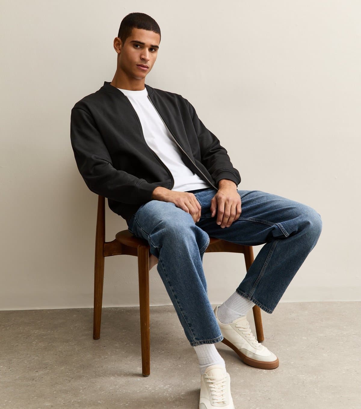 New Look Men's Black Relaxed Zip Through Jersey Bomber Jacket New Look