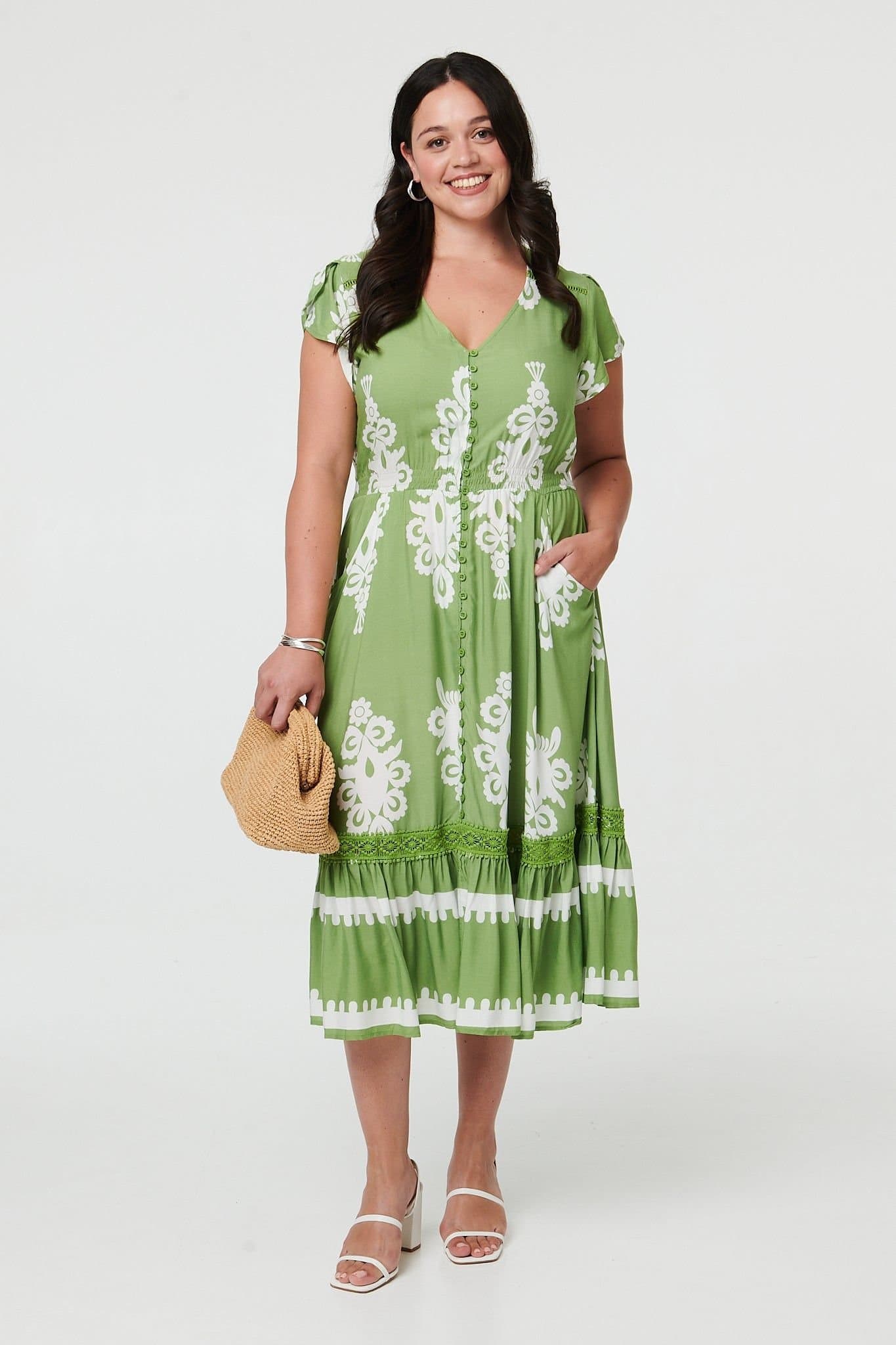 Izabel London Izabel London Women's Curve Printed Cap Sleeve Midi Dress in Green