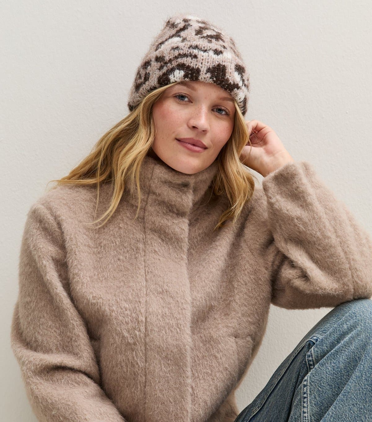 New Look Brown Leopard Pattern Knitted Beanie New Look
