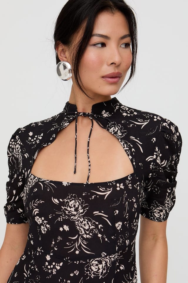 Lily and Lionel Lily and Lionel Women's Primrose Garden Floral Print Maxi Dress In Black - 2