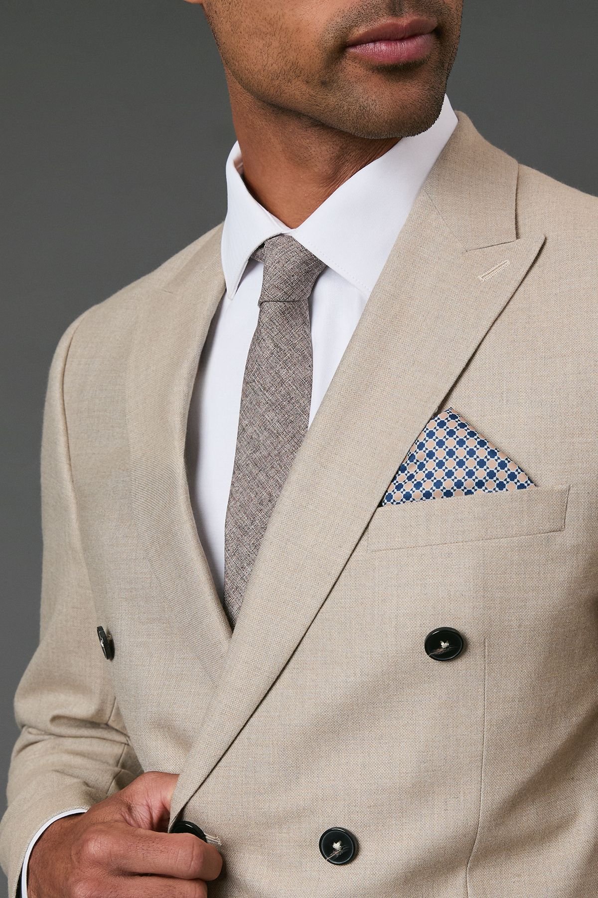 Burton Burton Men's Champagne Geo Print Pocket Square - 2