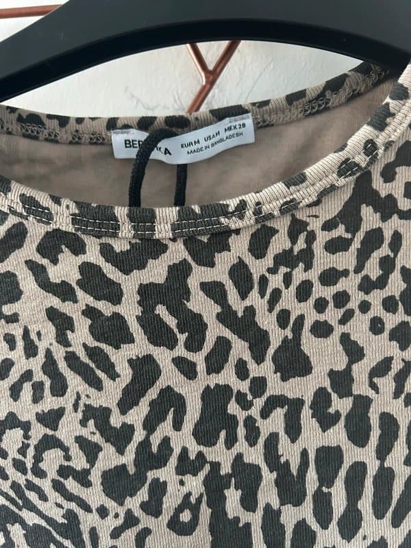 Bershka Bershka woman’s Leopard print long sleeve top size S