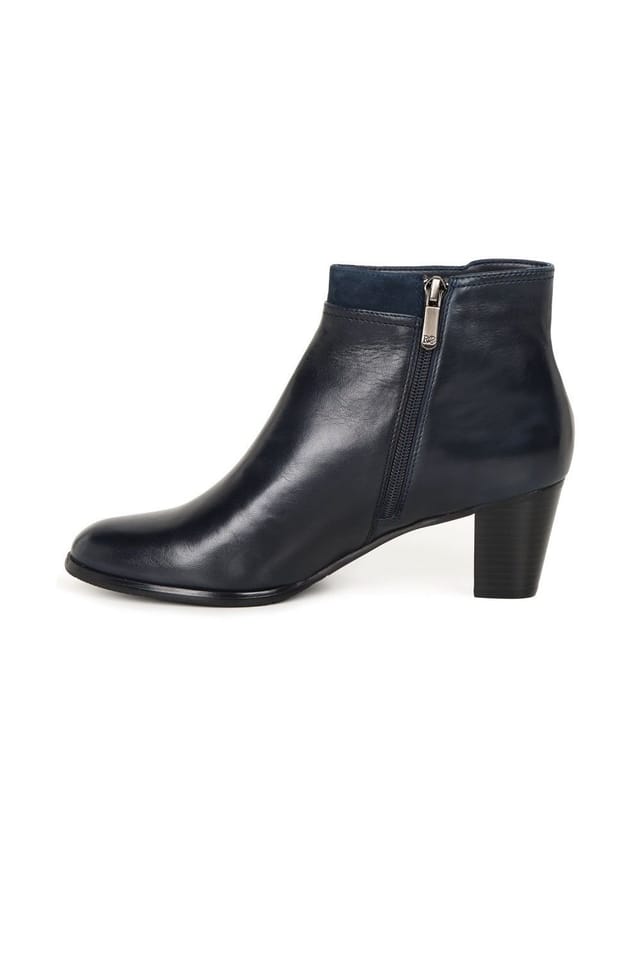 Regarde le Ciel Regarde Le Ciel Women's 'Sonia 148' Ankle Boots in Navy - 2
