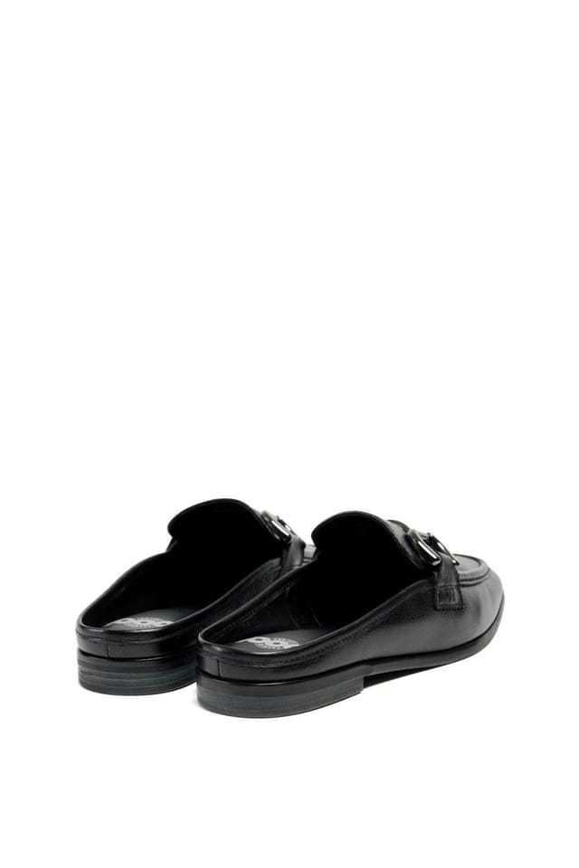 Pod Pod Women's Mila Mule in Black - 2