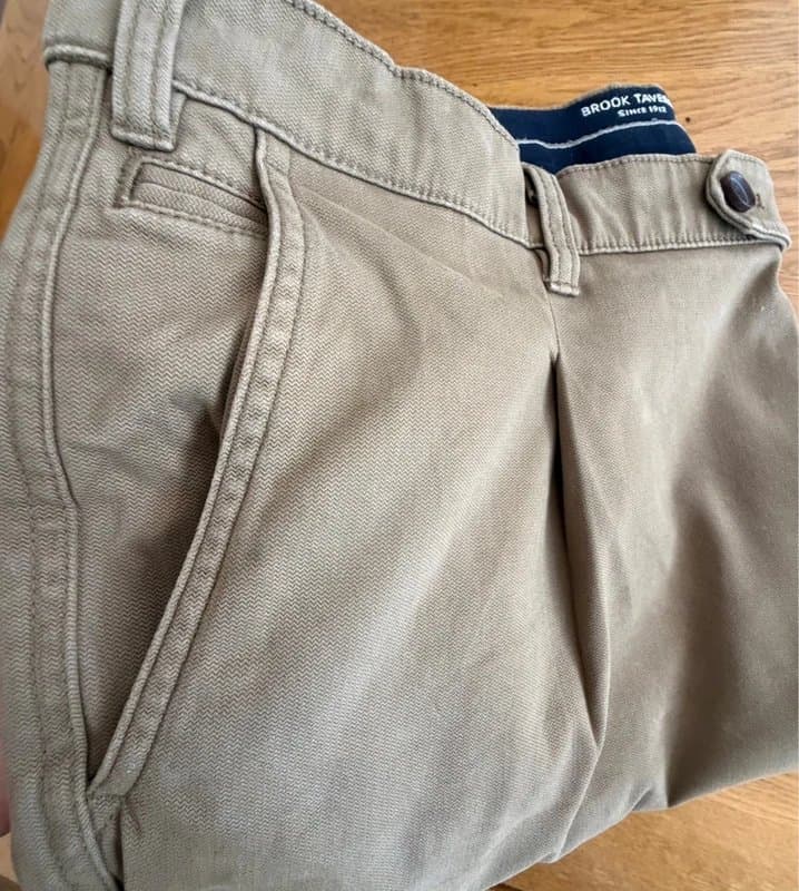Brook Taverner Single pleat chinos W44” L29”