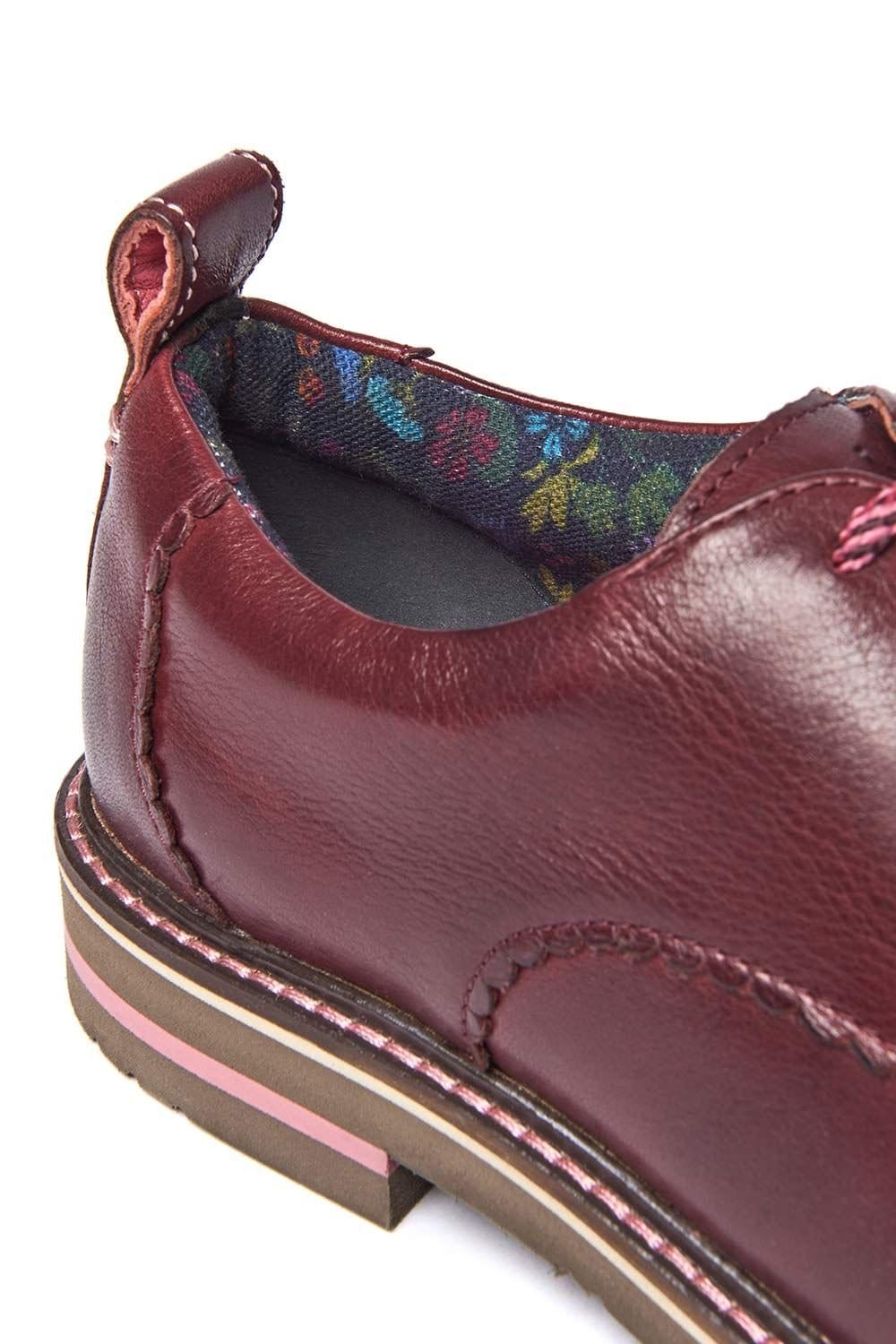 Moshulu Moshulu Women's 'Rafflesia' Scalloped-edge leather Derbys in Dark Red - 4