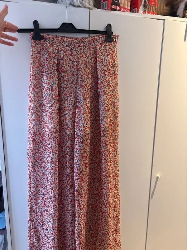 New Look Floral summer trousers