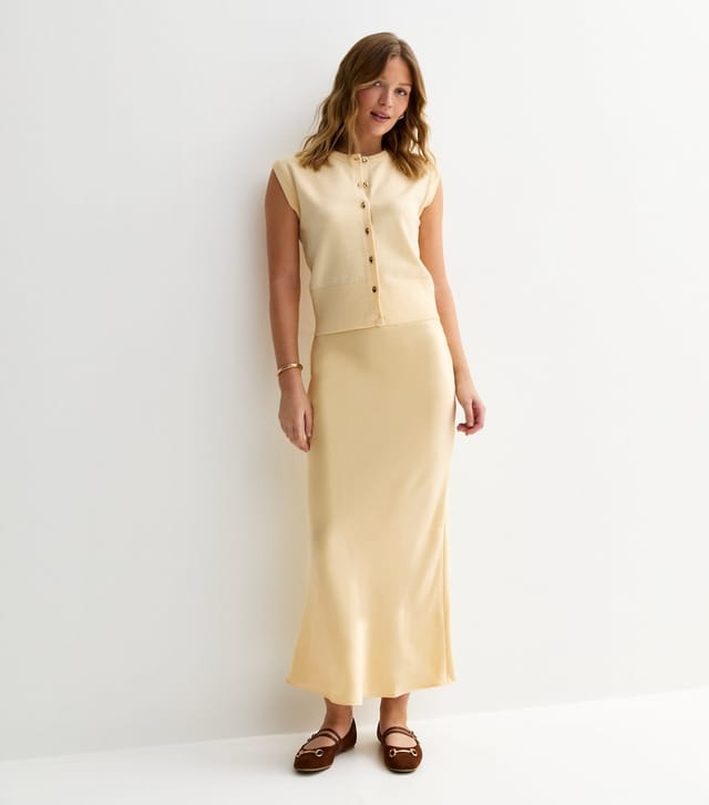 New Look Women's Light Yellow Satin Bias Cut Midi Skirt New Look - 3