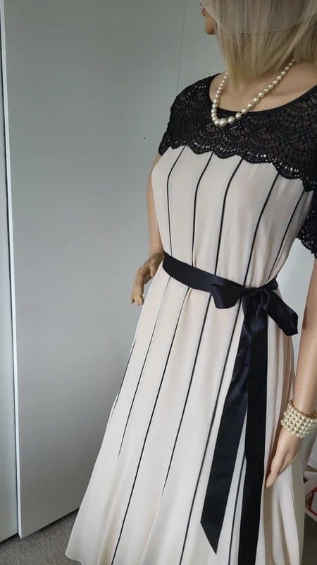 Jacques Vert Jacques Vert size 20 gorgeous special occasion dress worn once freshly cleaned immaculate