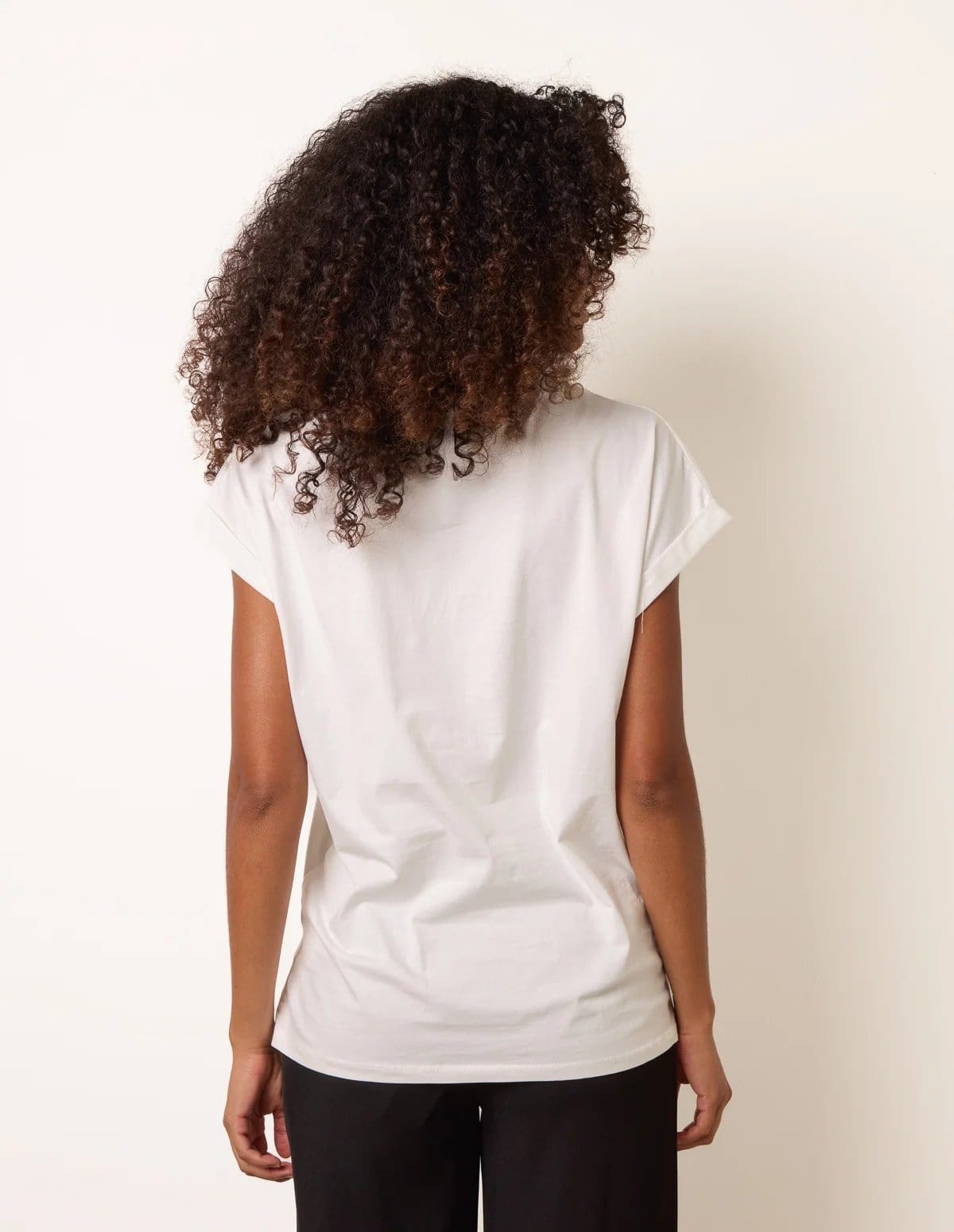 Blue Vanilla T-Shirt With Big Floral Embroidery - 4