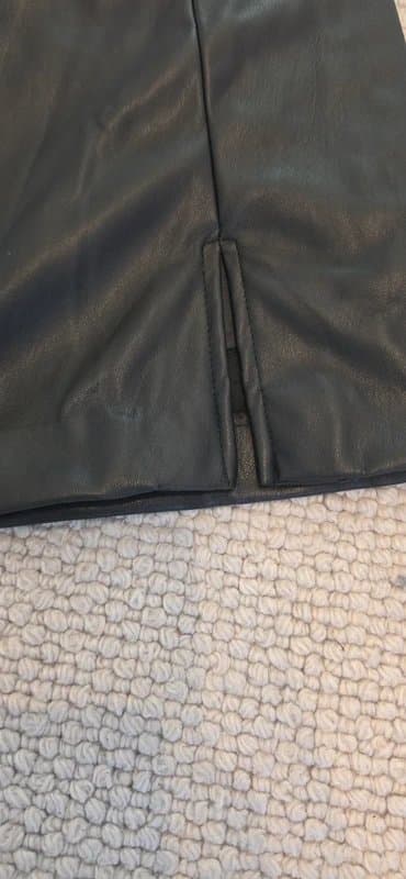 New Look Newlook faux leather skirt with tags on size 10