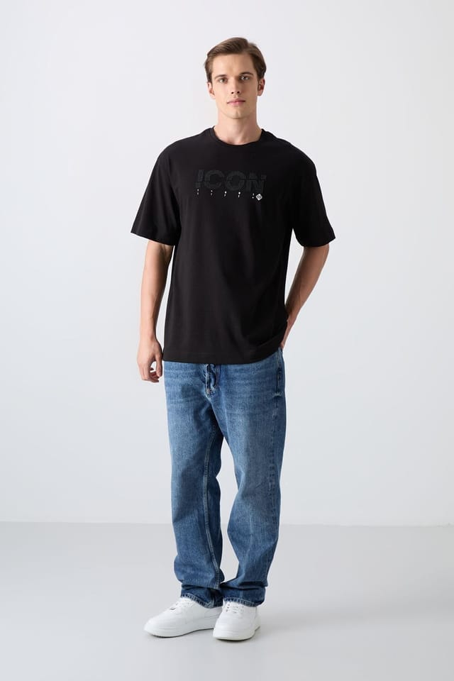 Tommy Life Tommy Life Men's Oversized Logo Print Crew Neck T-Shirt in Black - 2