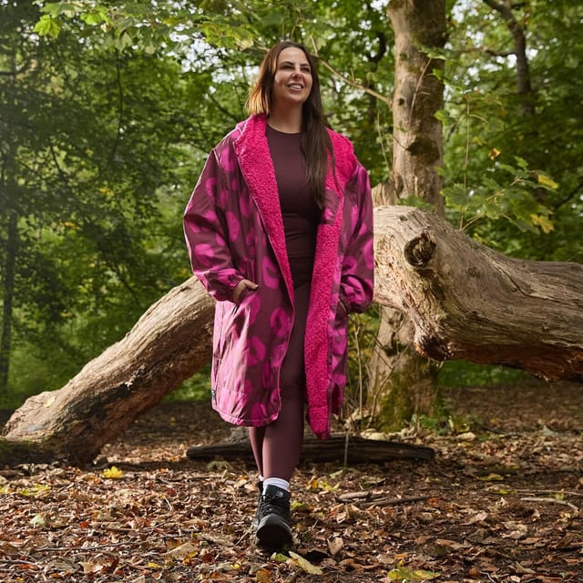 OHS OHS Women's 2 Piece Leopard Print Changing Robe & Half-Zip Teddy Fleece Co-Ord Set in Burgundy - 2