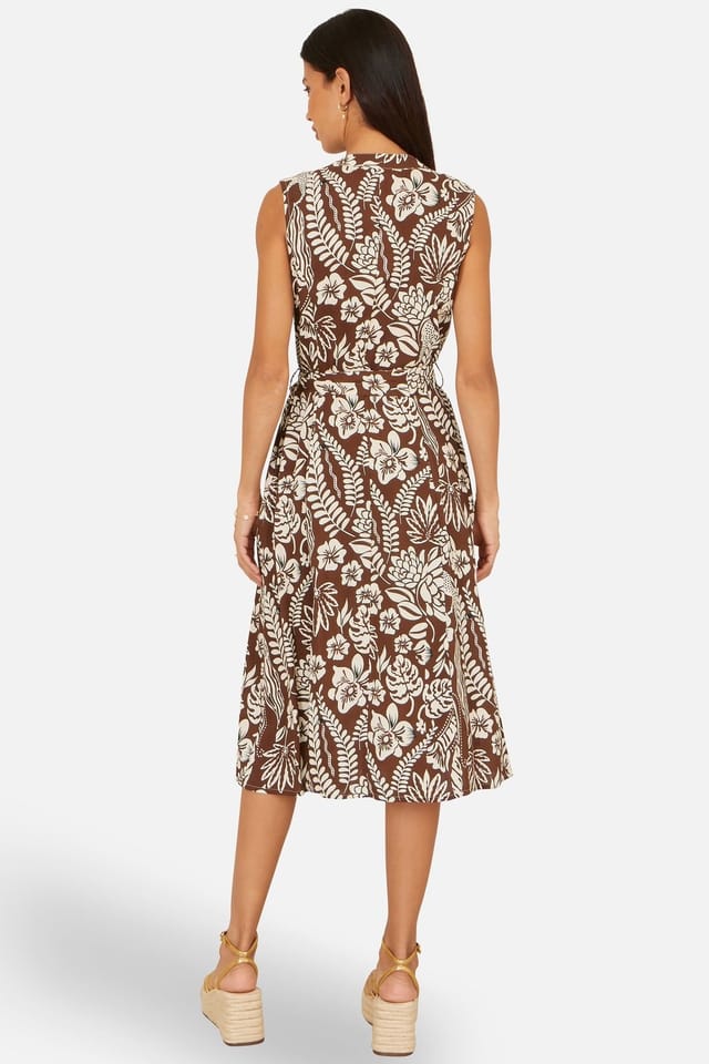 Yumi Yumi Women's Brown Leaf Print Shirtdress in Chocolate - 3