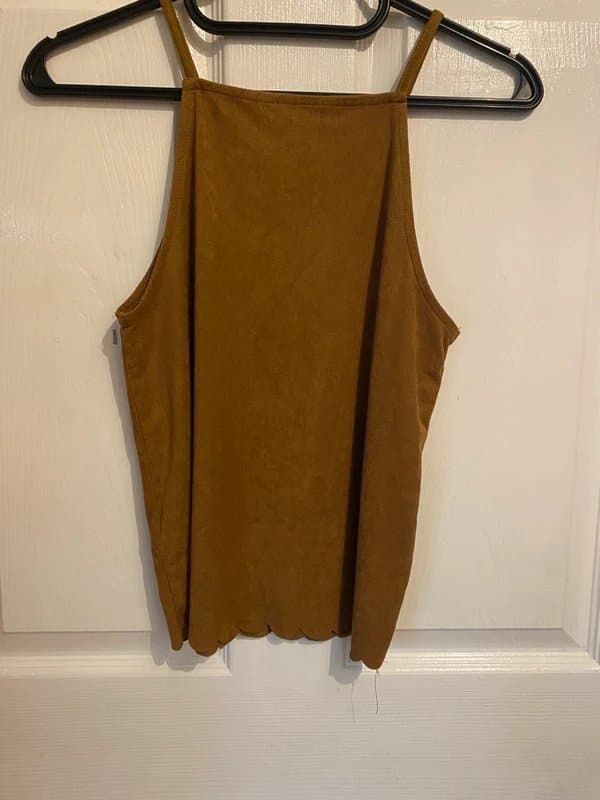 New Look New Look women’s faux suede feel strappy summer top. Size 6