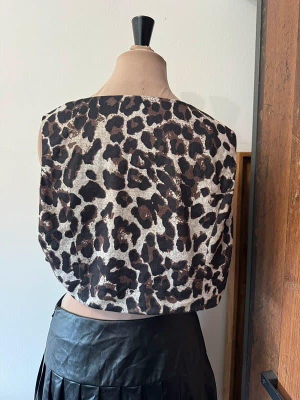 ASOS Design soft leopard print animal spots waist coat vest top crop size L