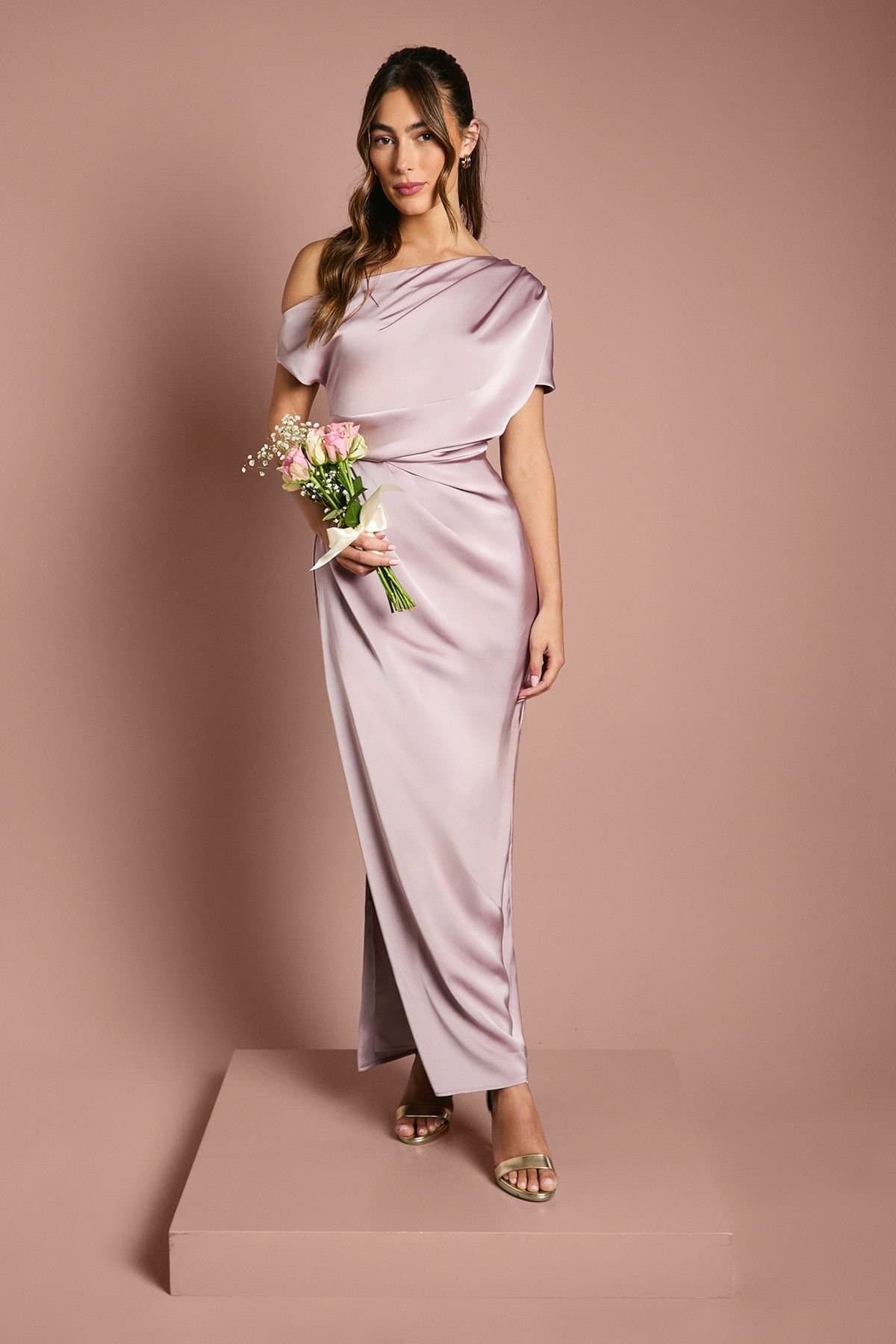 Coast Coast Women's Satin Ruched Detail Off-The Shoulder Maxi Bridesmaid Dress in Blush