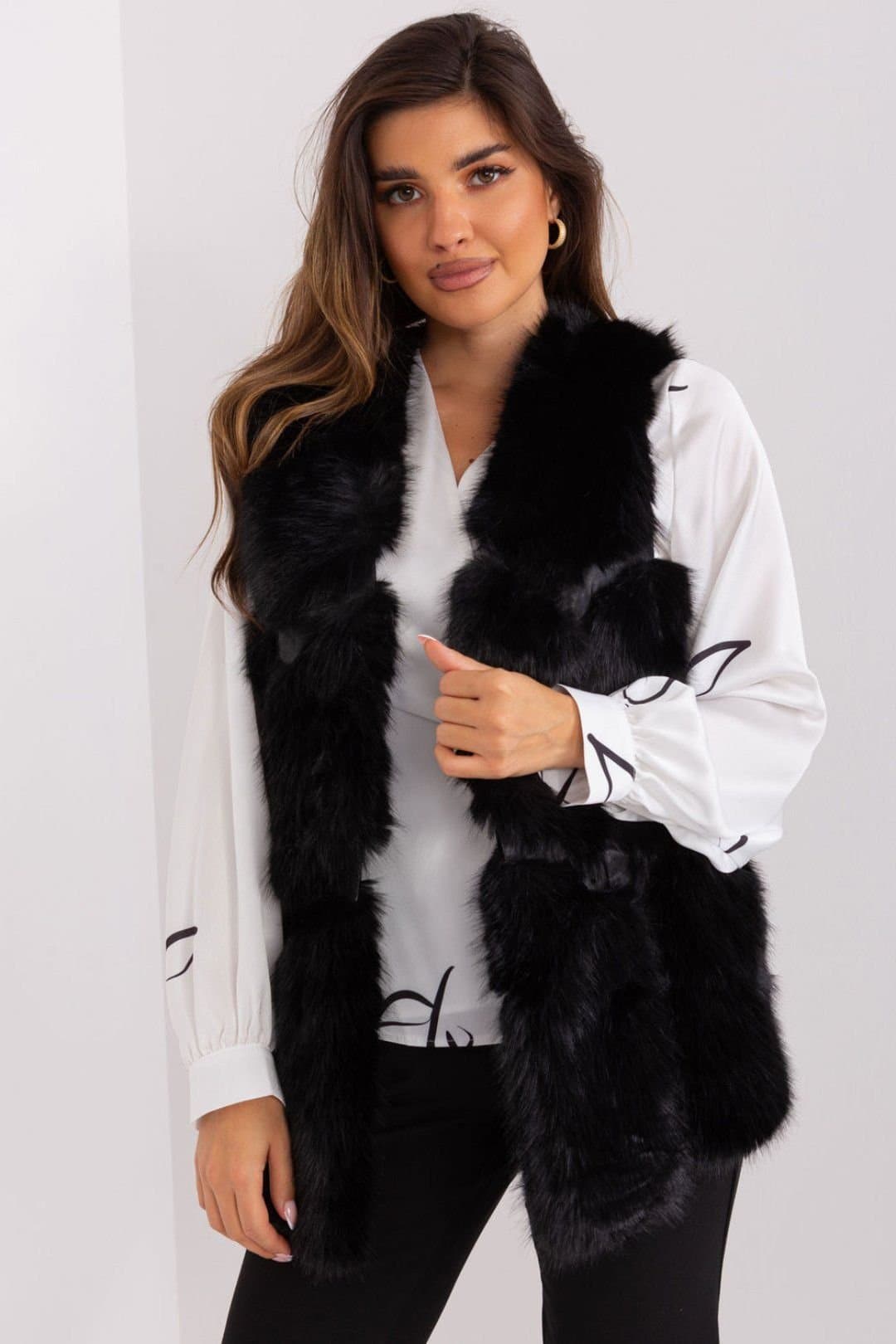Love Lace Love Lace Women's Faux Fur Lined Vest with Slip Pockets Style 187530 in Black