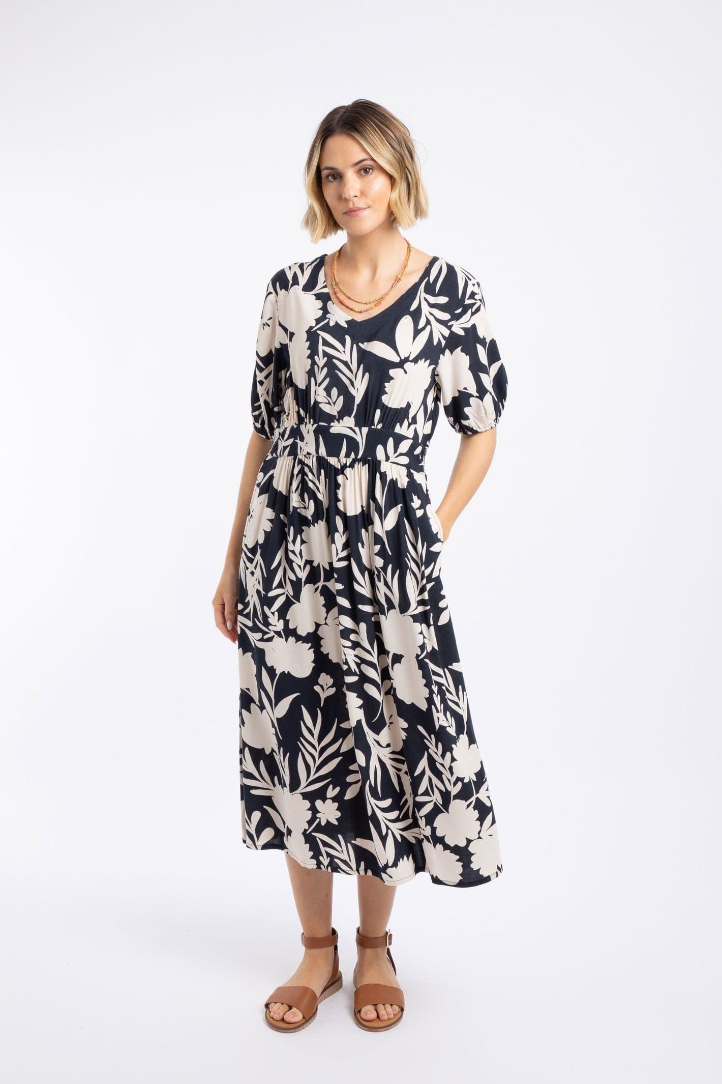 Weird Fish Weird Fish Women's Dilsha Printed Midi Dress in Dark Navy
