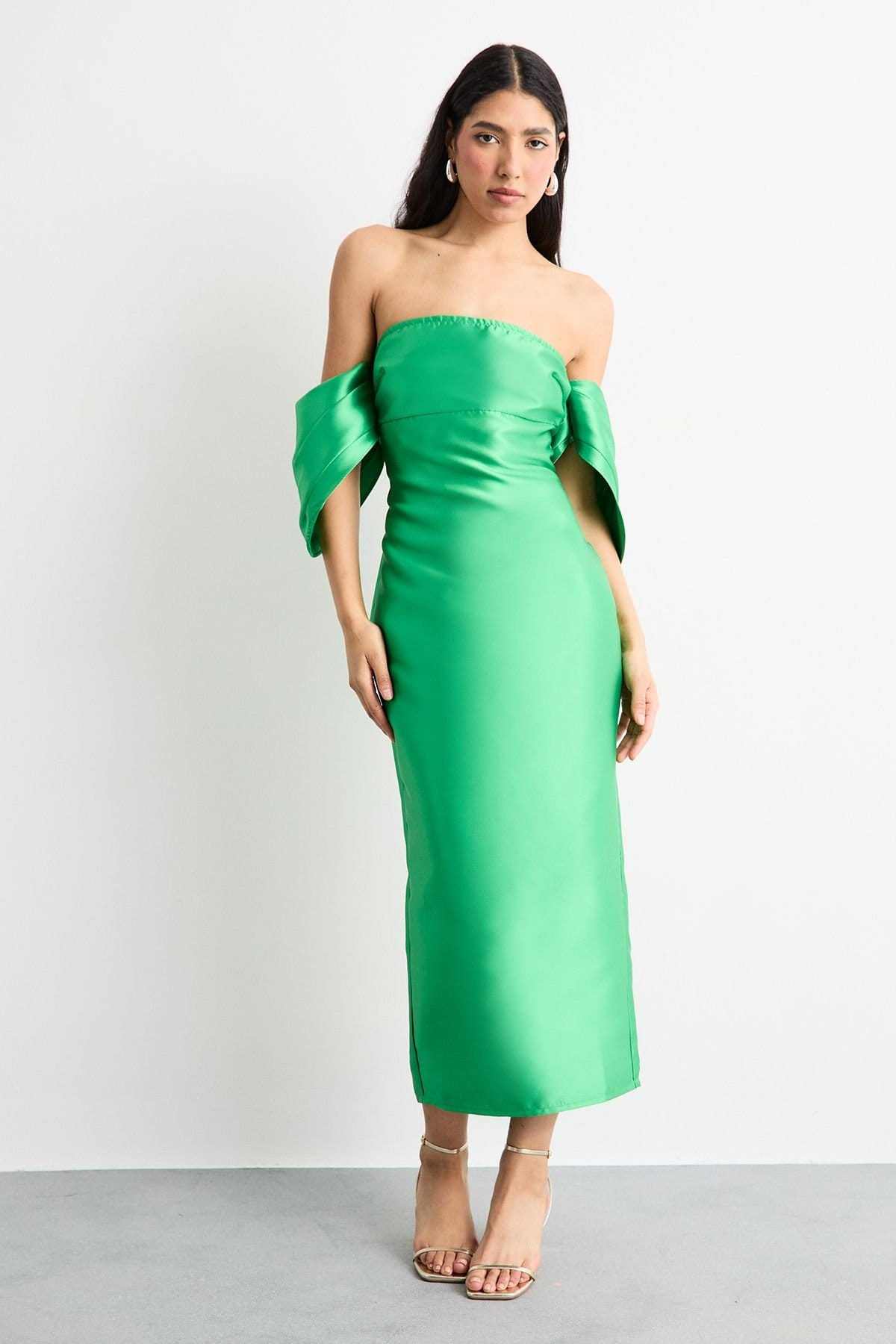 Warehouse Warehouse Women's Structured Puff Sleeve Bardot Midi Dress in Bright Green - 4