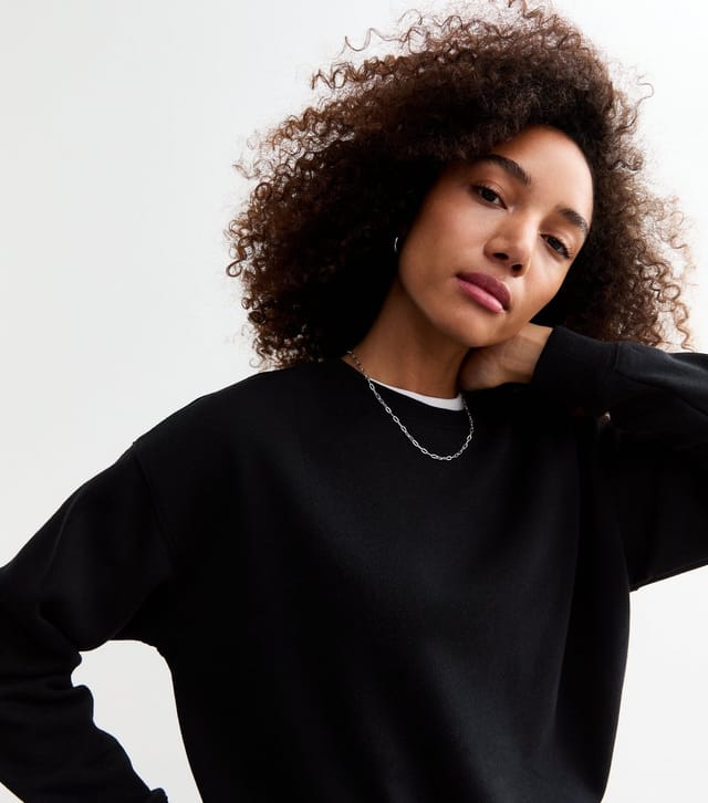 New Look Women's Black Crew Neck Sweatshirt New Look - 2