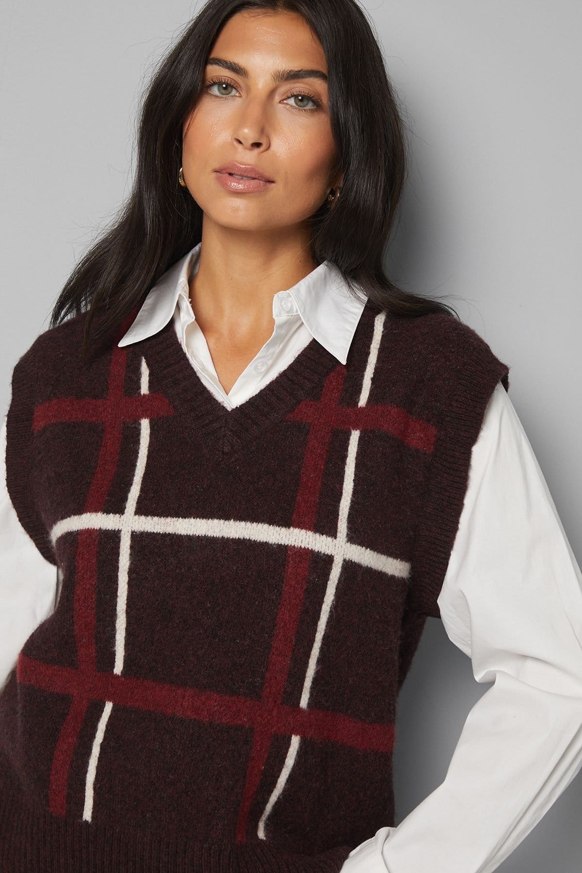 Wallis Wallis Women's 2 in 1 Check Knitted Vest in Burgundy - 4