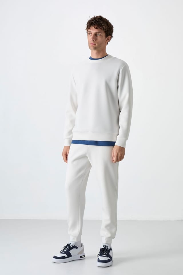 Tommy Life Tommy Life Men's Plain Crew Neck Sweatshirt in Off-White - 3
