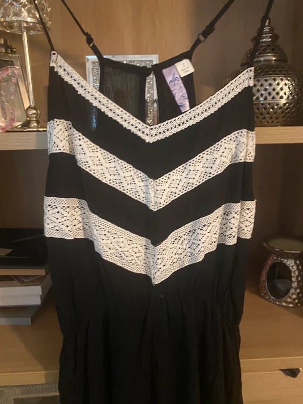 Alya 🦓Vintage Alga Crochet Monochrome Playsuit - Size 8/10| 60s Vibe