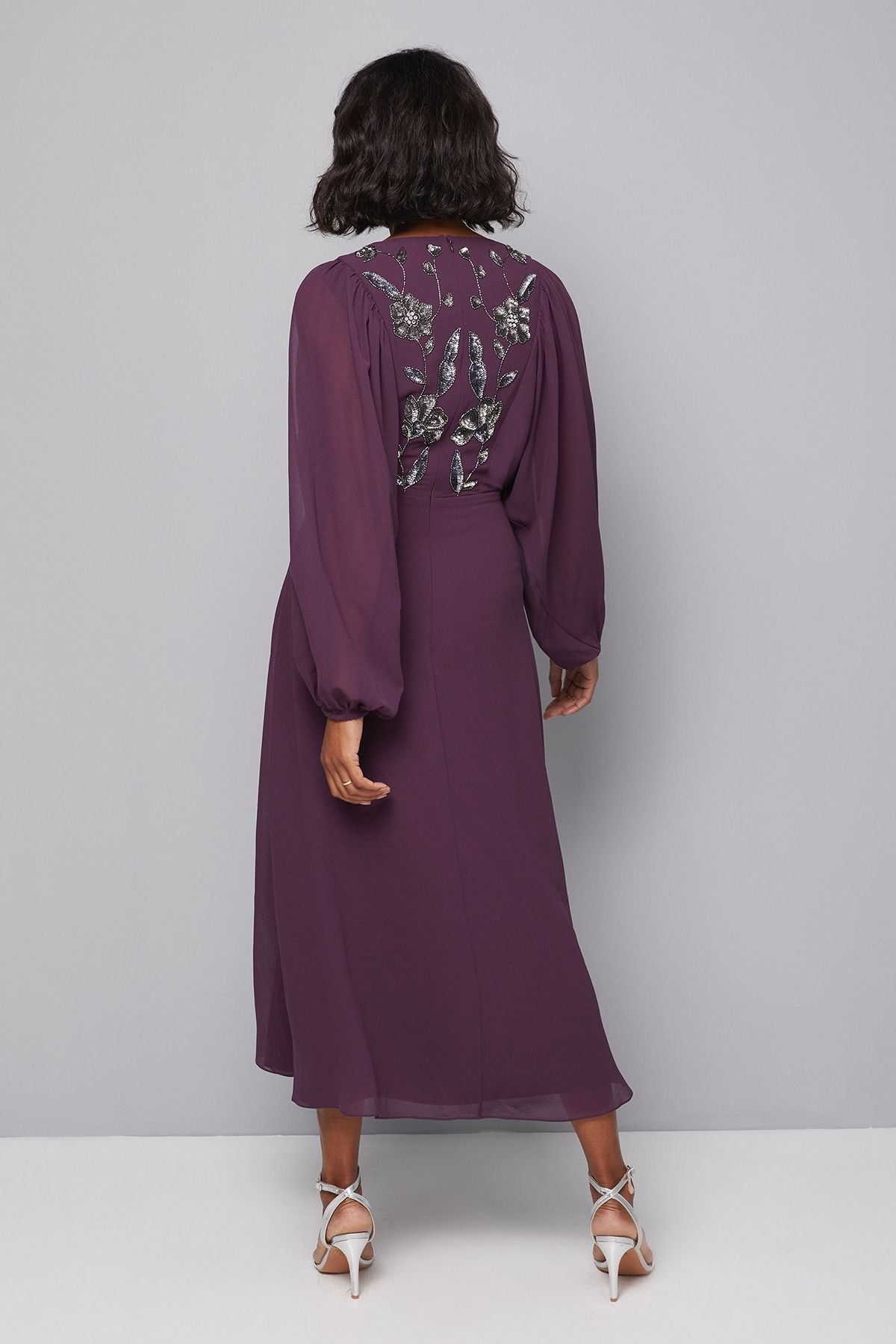Wallis Wallis Women's Embellished Balloon Sleeve Midi Dress in Plum - 4