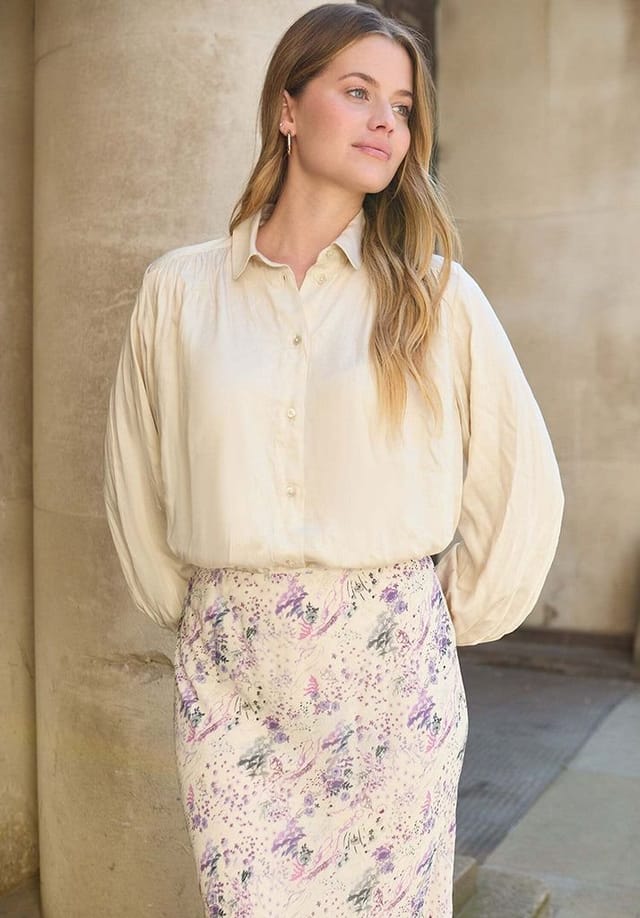 Lily and Lionel Lily and Lionel Women's Marrianne Peter Pan Collar Shirt In Cream - 2