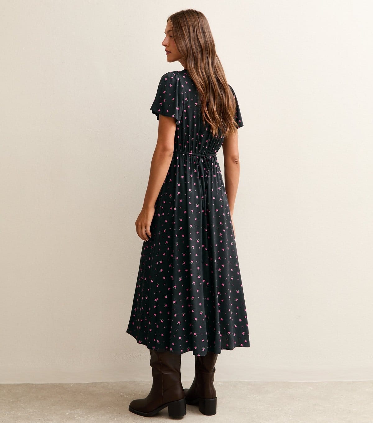 New Look Women's Black Ditsy Print Velvet Bow Trim Midi Dress New Look - 4