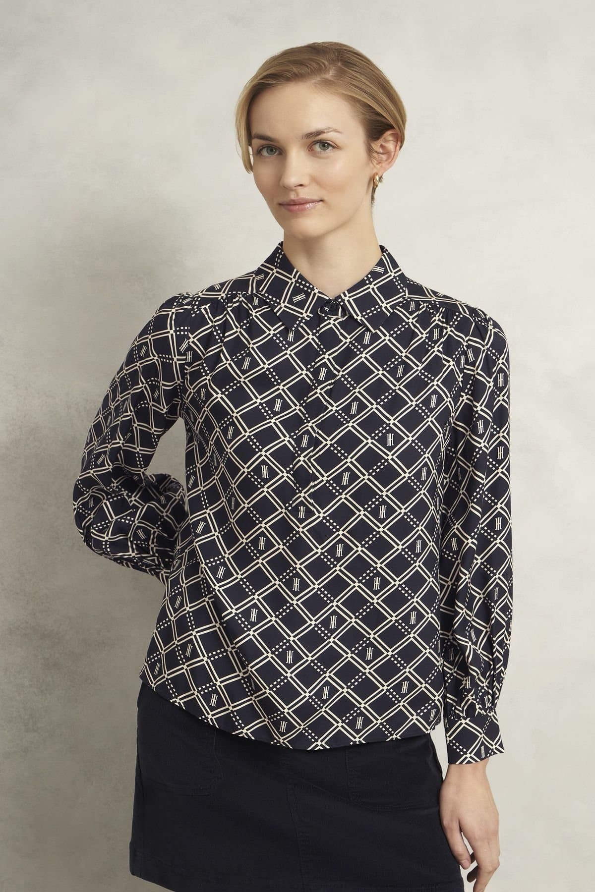 Hobbs London Hobbs London Dark Navy Check Blouse