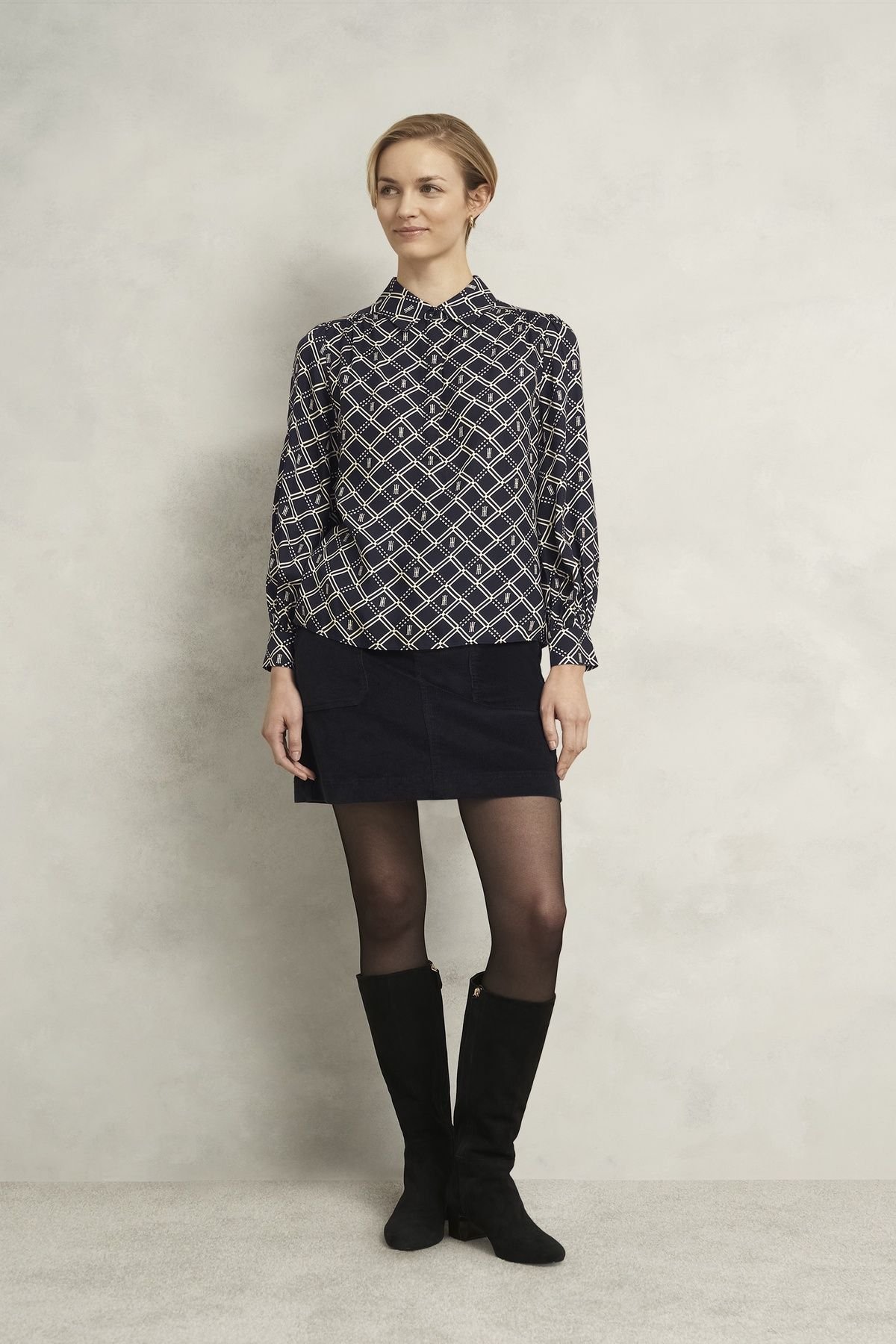 Hobbs London Hobbs London Women's Paulina Blouse in Dark Navy - 3