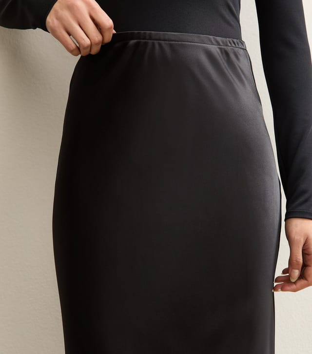 New Look Women's Black Satin Midi Skirt New Look - 3