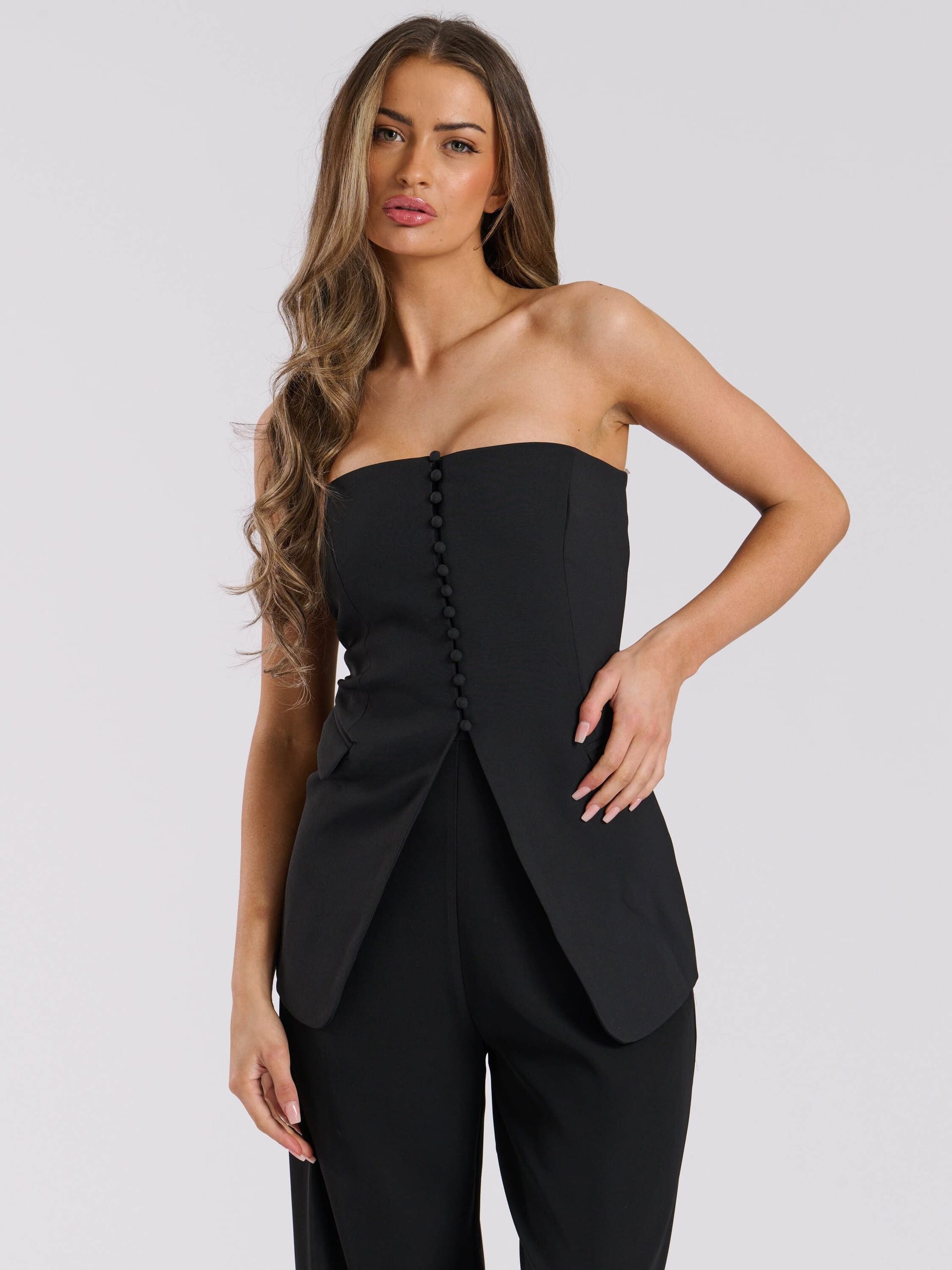 Finding Friday Finding Friday Women's Tailored Strapless Longline Top in Black - 4