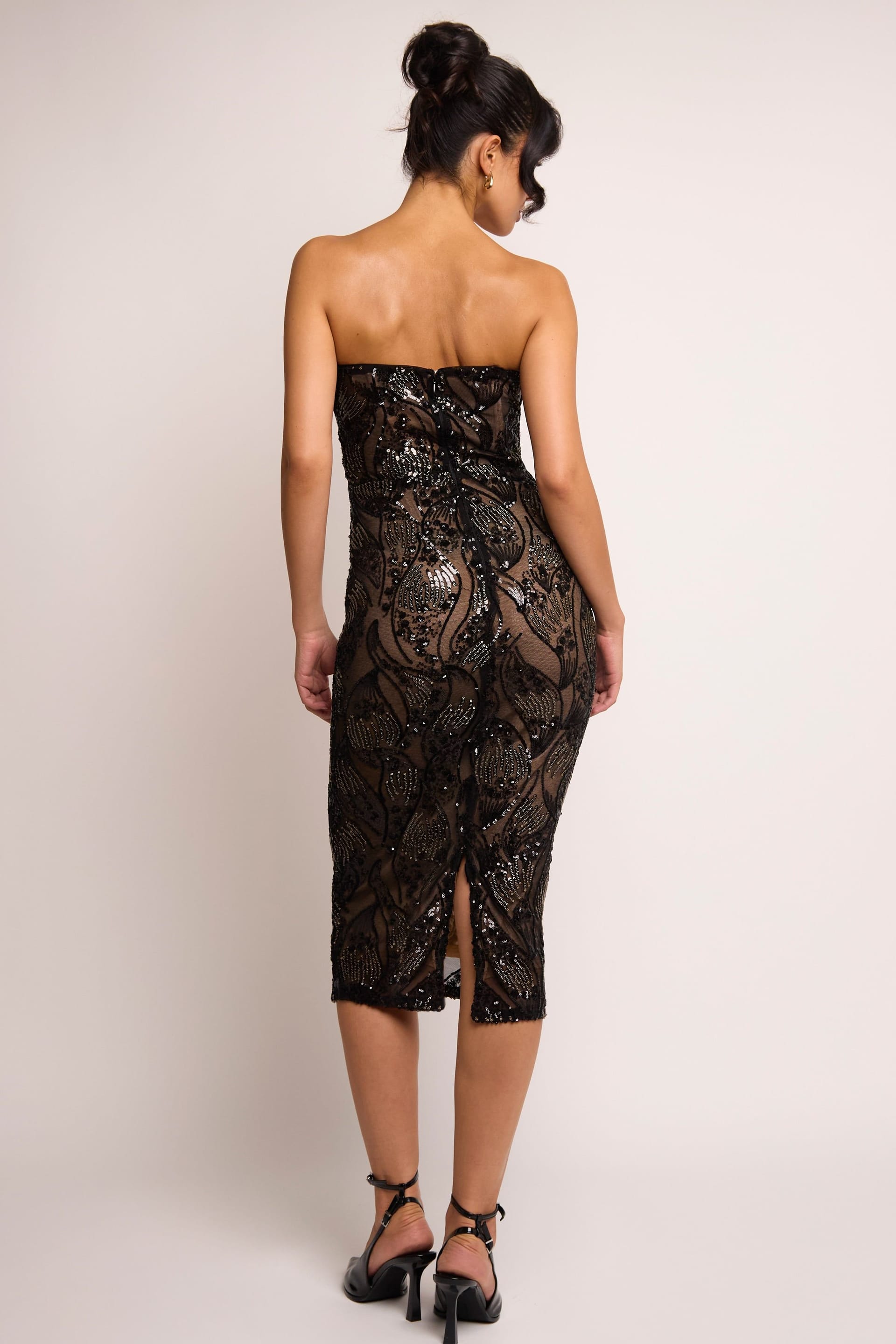 Jaded Rose Jaded Rose Women's Anja Black & Gold Embellished Paisley Plunge Midi Dress - 4