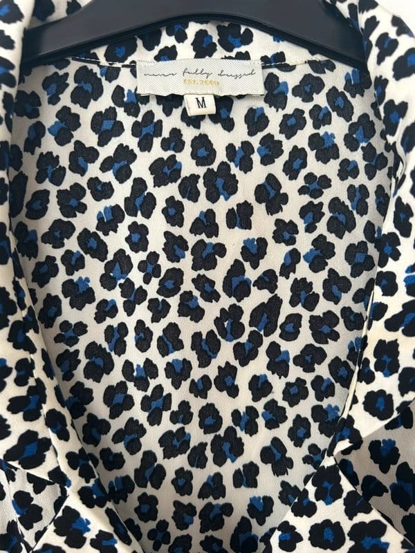 Women’s Never Fully Dressed blouse size M