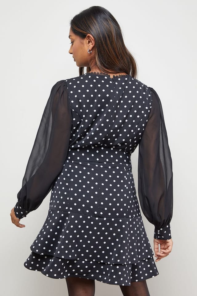 Oasis Oasis Women's Polkadot Belted Balloon Sleeve Flippy Mini Dress in Mono - 3