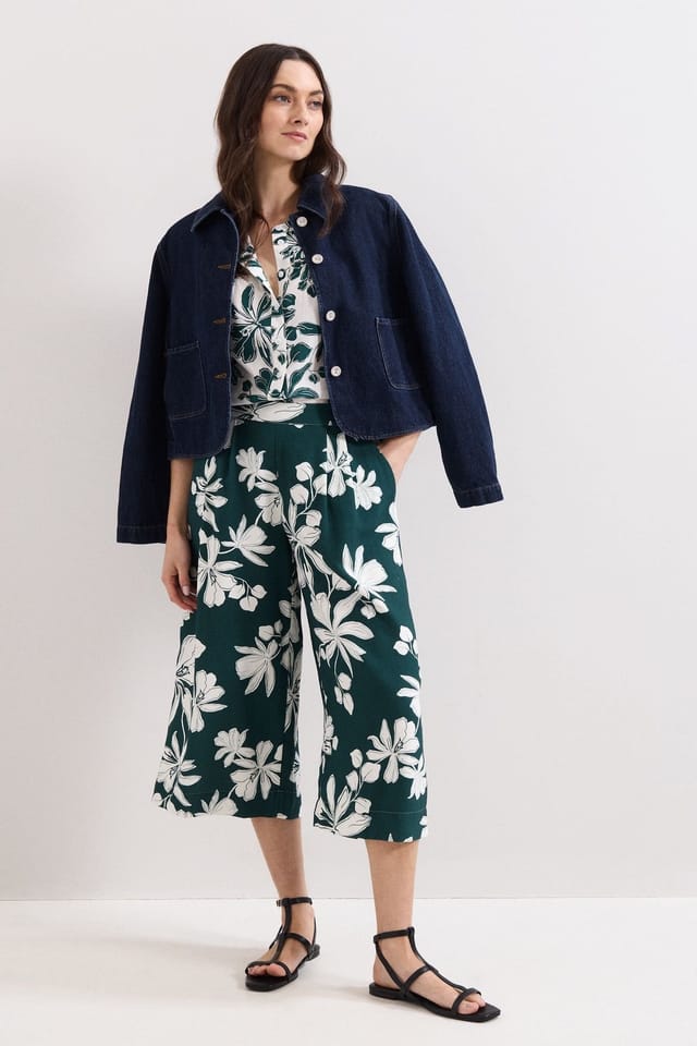 Phase Eight Phase Eight Women's Josie Culotte Crop Trousers in Bottle Green - 3