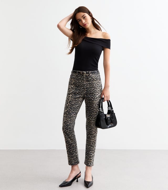 New Look Women's Brown Leopard Print Straight Leg Jeans New Look - 2
