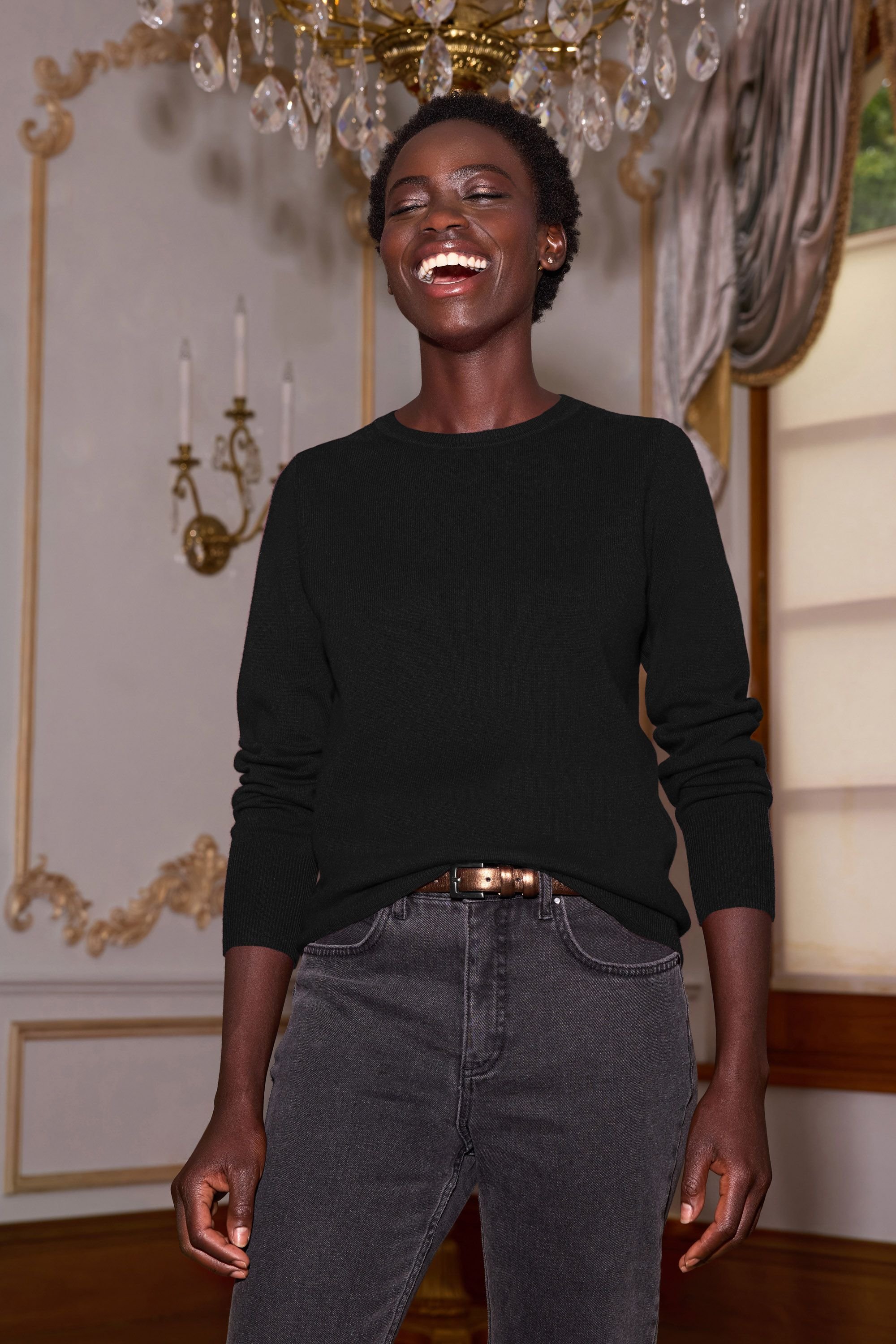 Pure Collection Pure Collection Women's Cashmere Crew Neck Sweater in Black - 1