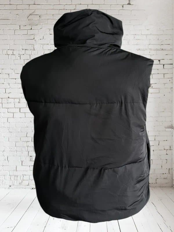 Bershka Bershka ladies reversible gilet size medium (FF)
