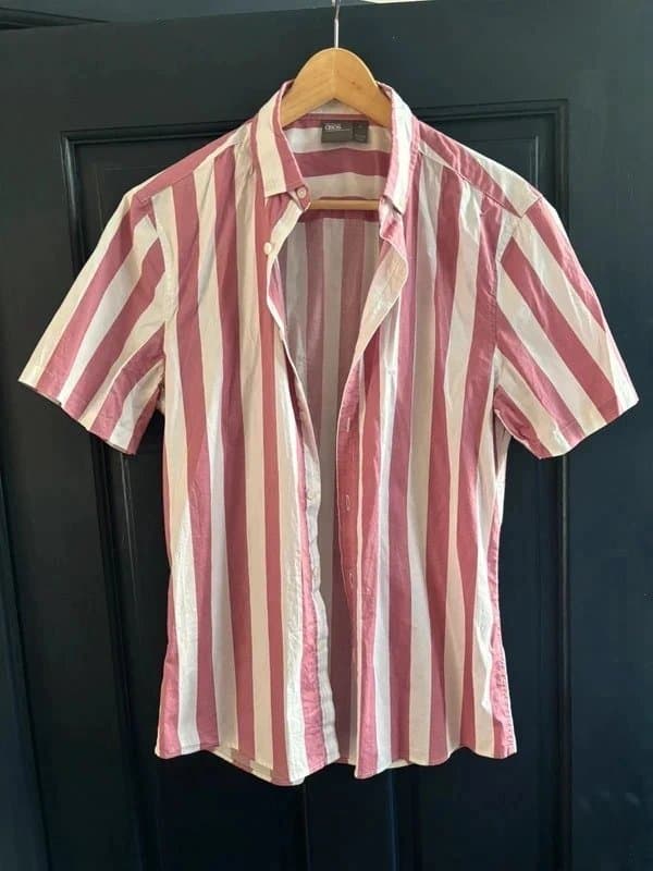 ASOS Men’s short sleeve pink and white stripe shirt in Medium