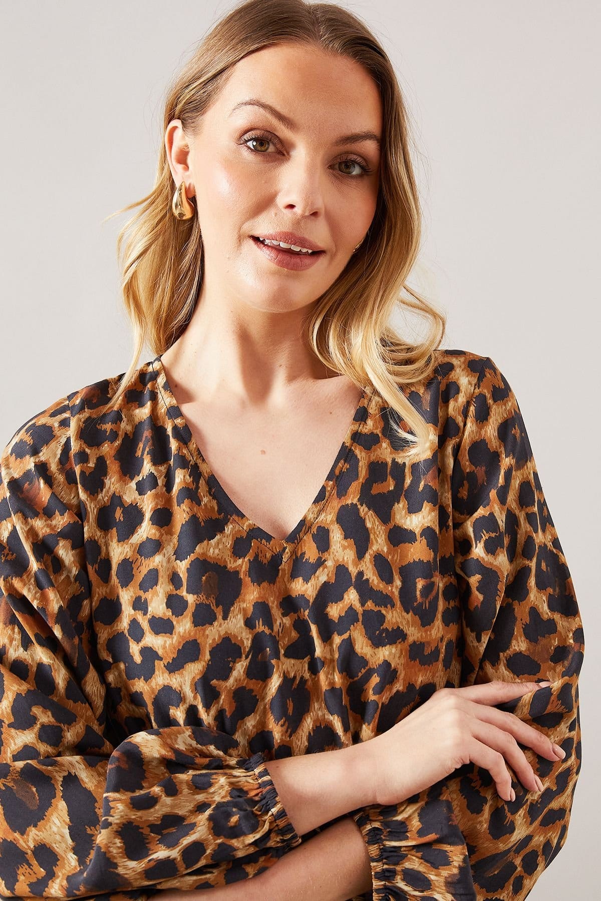 Wallis Wallis Women's Leopard Print Drawstring Viscose Midi Dress in Brown - 4