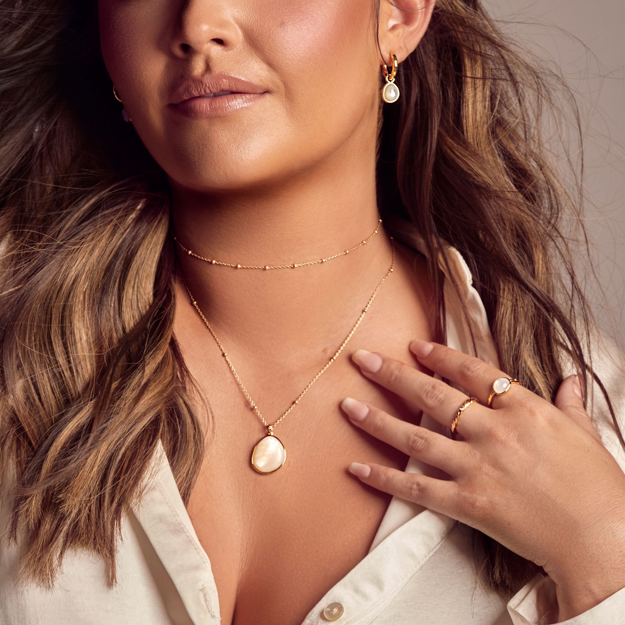 Hot Diamonds Hot Diamonds Women's HD X Golden Edit Calm Mother Of Pearl Pendant in Silver - 2