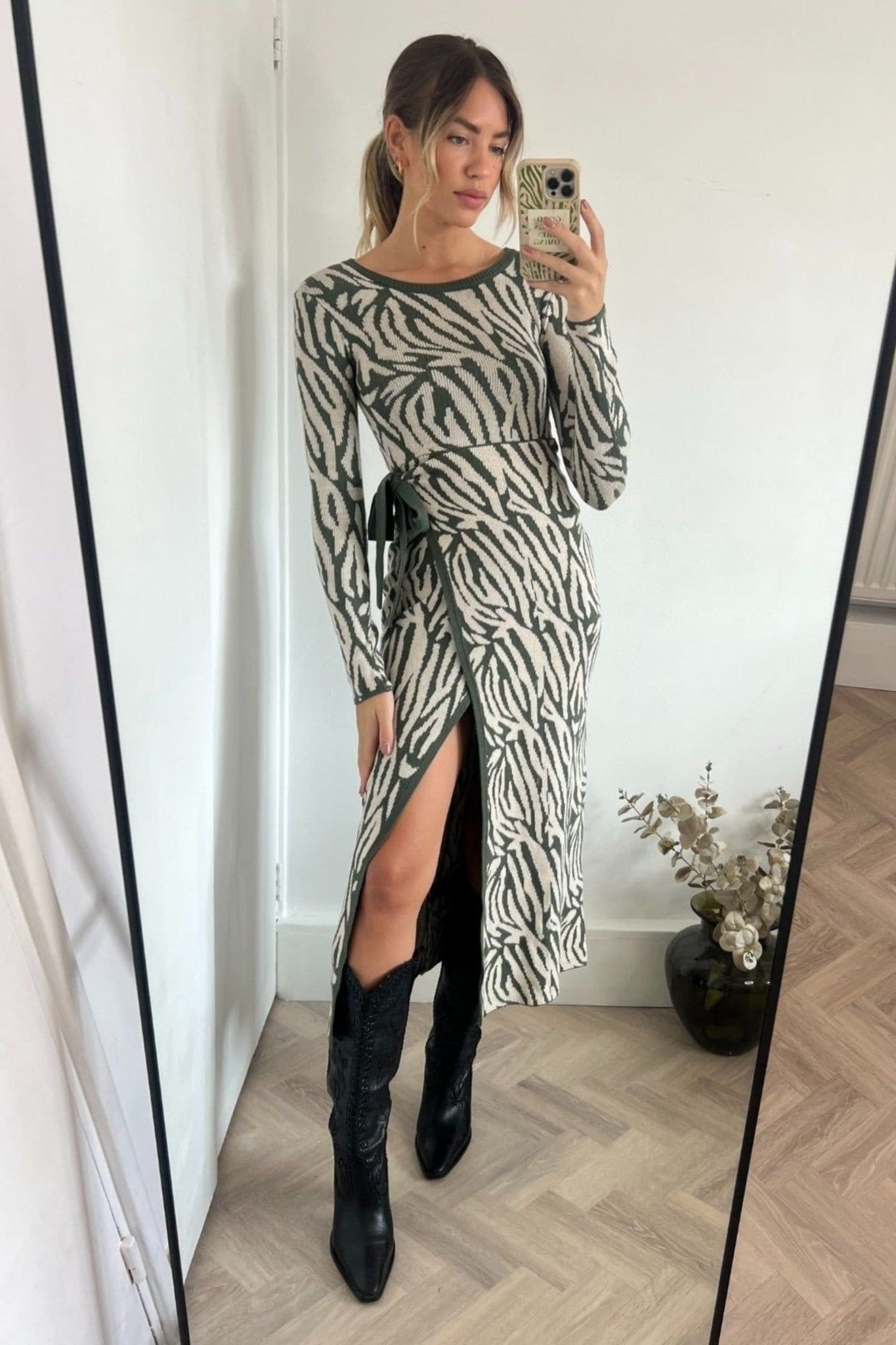 Style Cheat Style Cheat Women's Renee Khaki Zebra Jacquard Knitted Midaxi Dress - 4