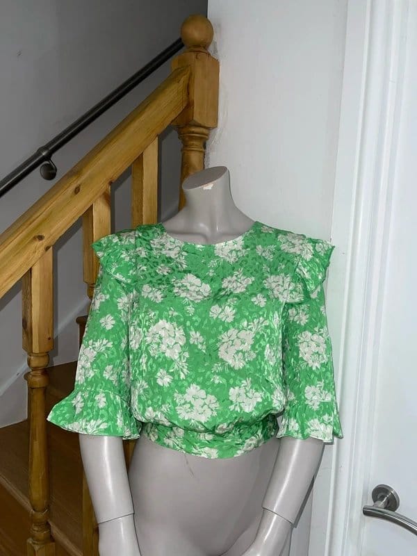River Island Green Floral Crop Top